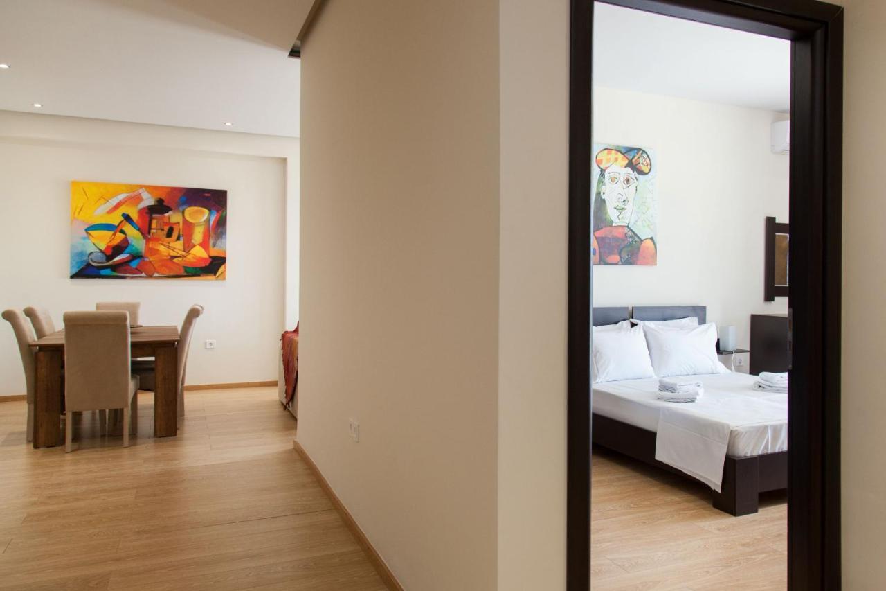 Modern Apt In Glyfada A Breath Away From The Sea - The View Athena Bagian luar foto