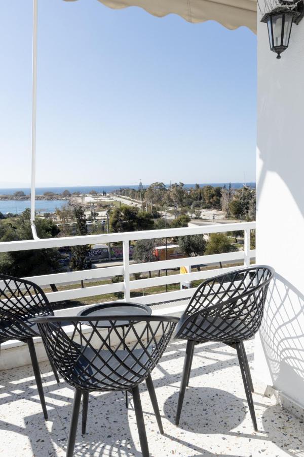 Modern Apt In Glyfada A Breath Away From The Sea - The View Apartment Athena Bagian luar foto