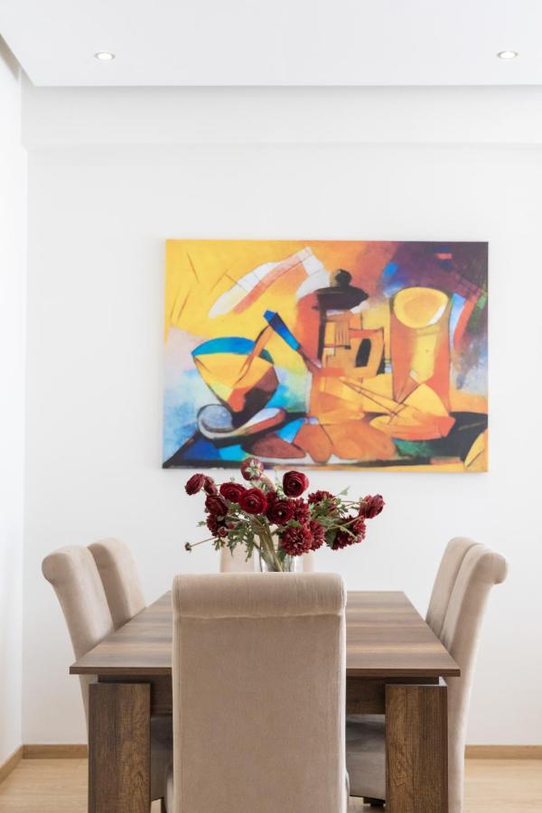 Modern Apt In Glyfada A Breath Away From The Sea - The View Athena Bagian luar foto