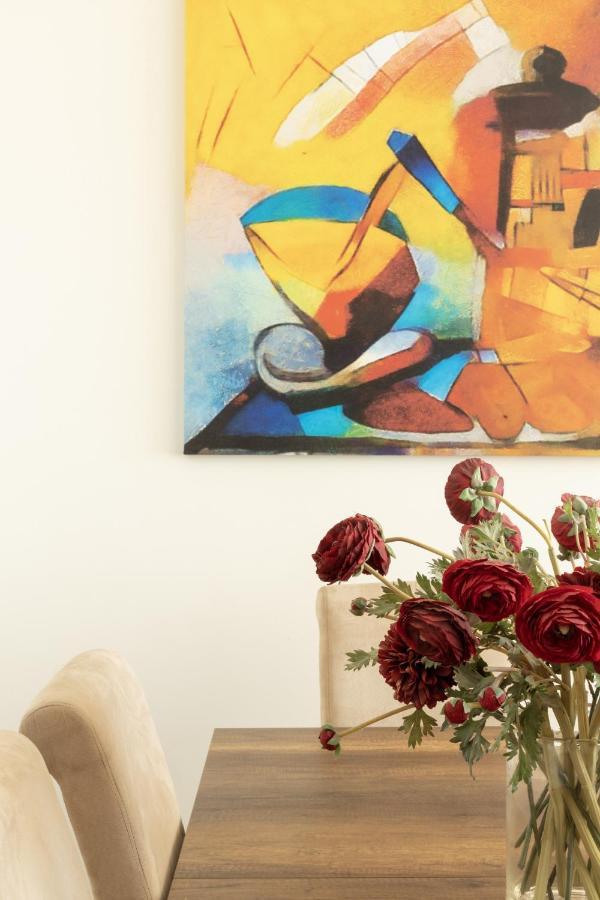 Modern Apt In Glyfada A Breath Away From The Sea - The View Athena Bagian luar foto
