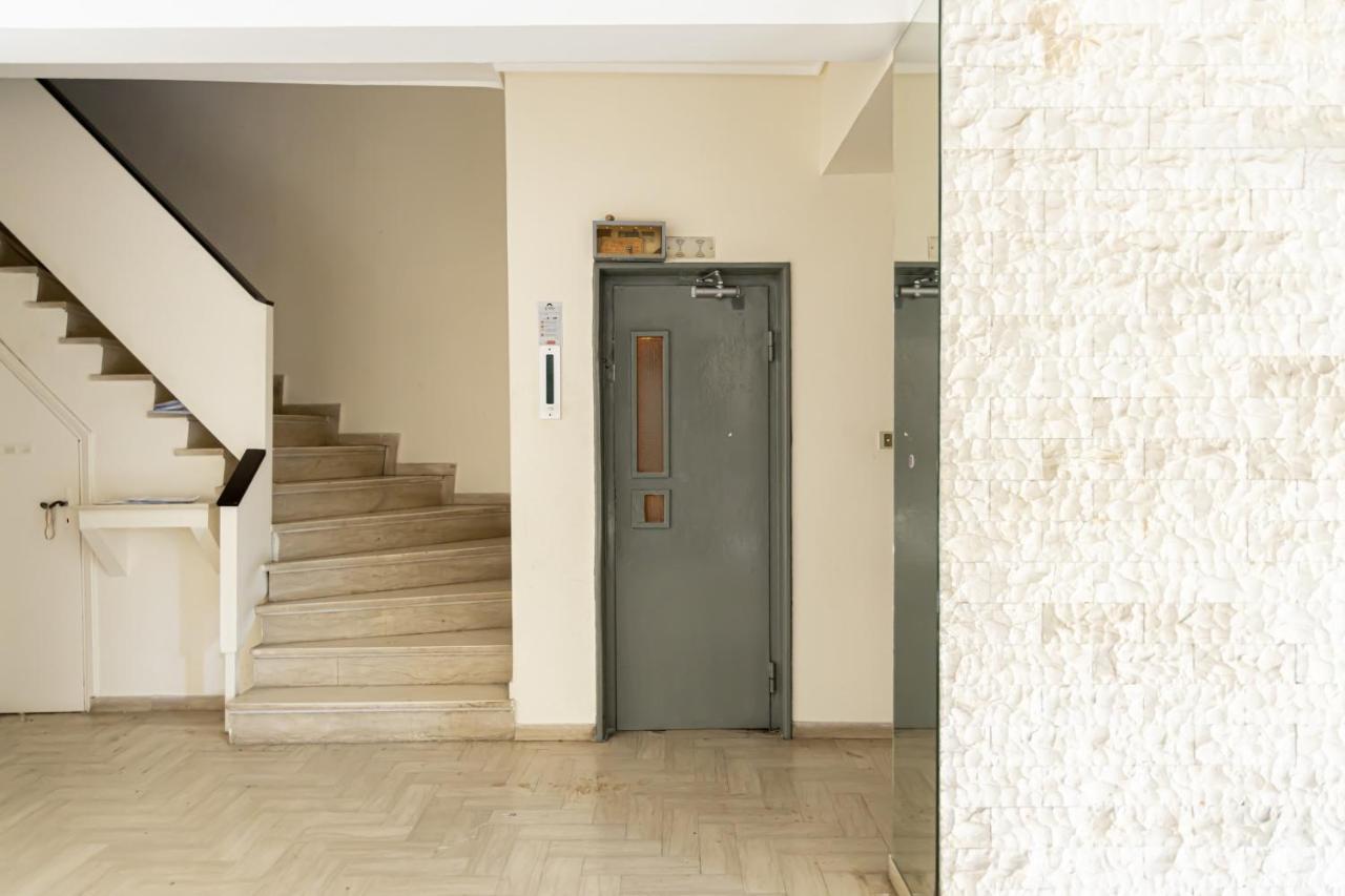 Modern Apt In Glyfada A Breath Away From The Sea - The View Athena Bagian luar foto
