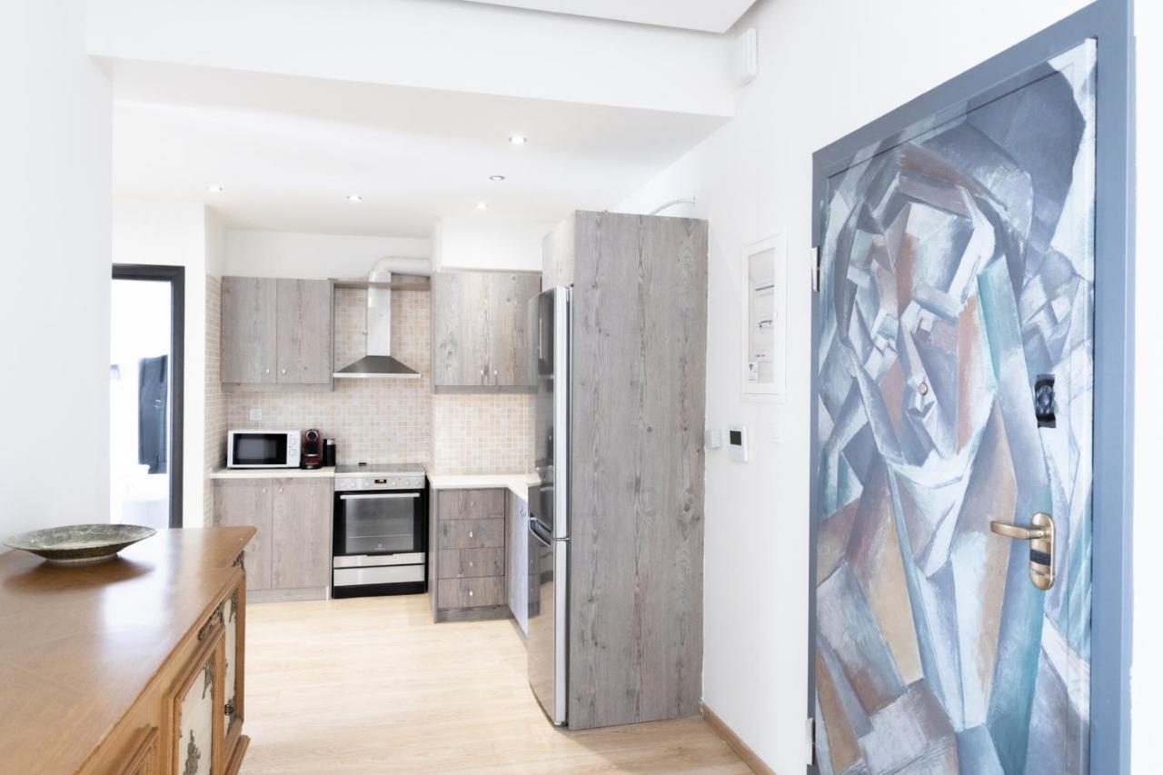 Modern Apt In Glyfada A Breath Away From The Sea - The View Athena Bagian luar foto