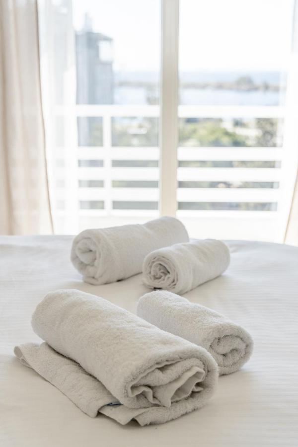 Modern Apt In Glyfada A Breath Away From The Sea - The View Athena Bagian luar foto